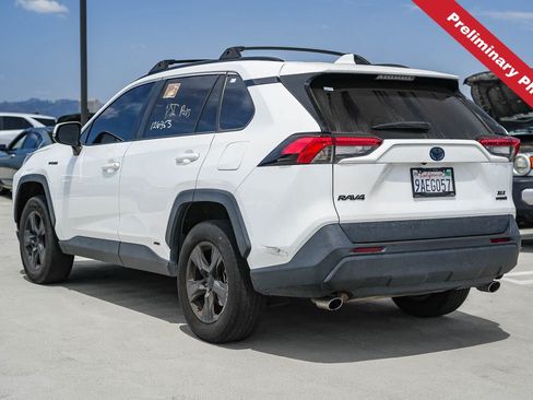 Used 2021 Toyota RAV4 XLE w/ Convenience Package AWD/4WD image 6