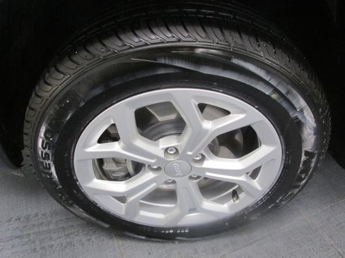 Used 2024 Jeep Compass Latitude AWD/4WD image 14