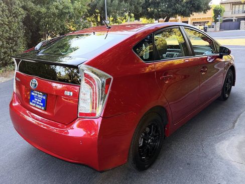 Used 2013 Toyota Prius Two FWD image 6