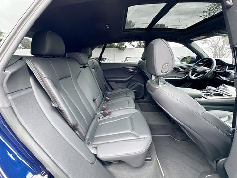 Used 2021 Audi Q8 Prestige w/ Prestige Package image 30