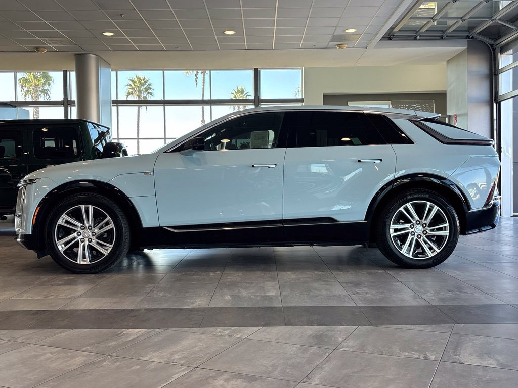Used 2024 Cadillac Lyriq Tech RWD image 14