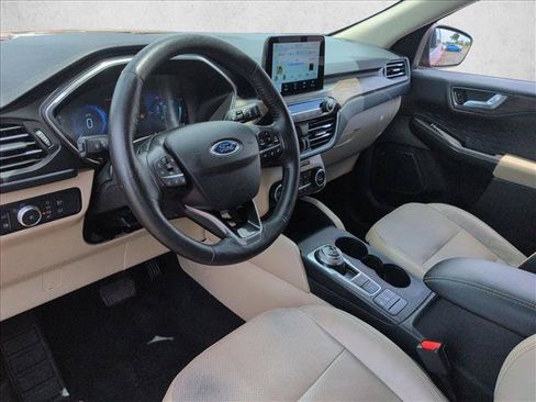 Used 2020 Ford Escape Titanium FWD image 14