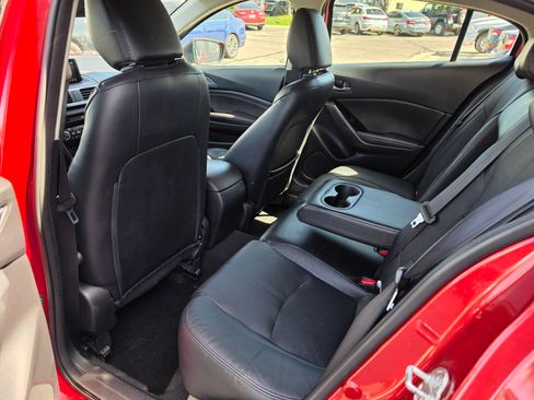 Used 2018 MAZDA MAZDA3 Grand Touring FWD image 19