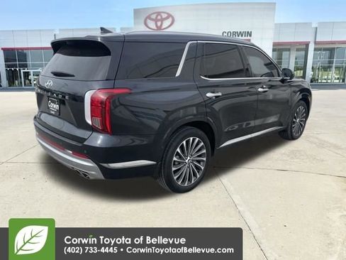 Used 2024 Hyundai Palisade Calligraphy image 5