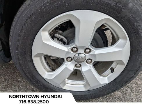 Used 2018 Jeep Compass Latitude w/ Popular Equipment Group image 41