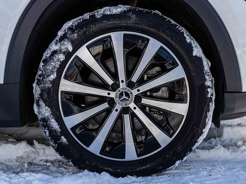 Used 2022 Mercedes-Benz GLB 250 GLB 250 image 28