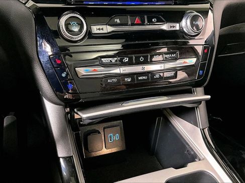 Used 2022 Ford Explorer ST w/ Equipment Group 401A image 34