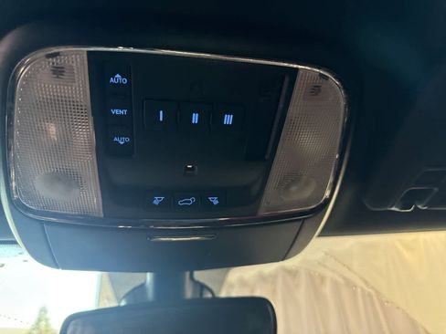 Used 2017 Dodge Durango R/T w/ Blacktop Package image 28