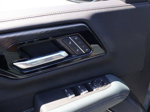 New 2026 GMC Yukon XL AT4 AWD/4WD image 21