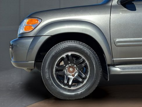 Used 2003 Toyota Sequoia Limited image 15