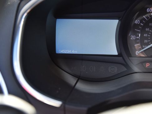 Used 2021 Ford Edge Titanium w/ Equipment Group 301A image 8