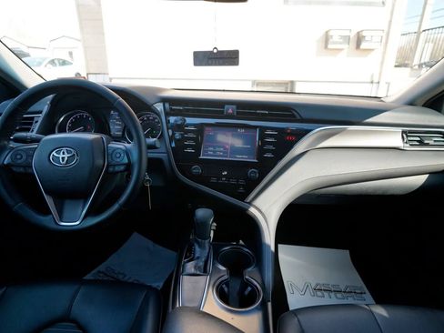 Used 2018 Toyota Camry SE FWD image 37