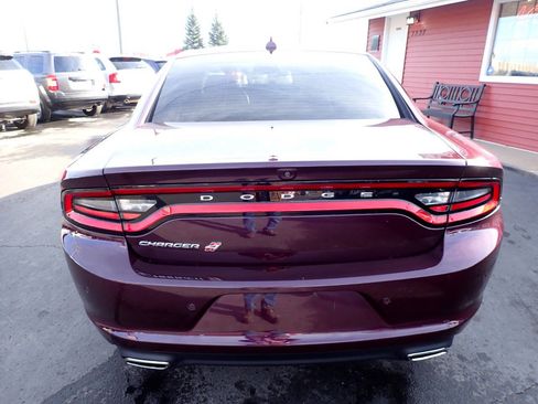 Used 2022 Dodge Charger SXT w/ Cold Weather Package image 5