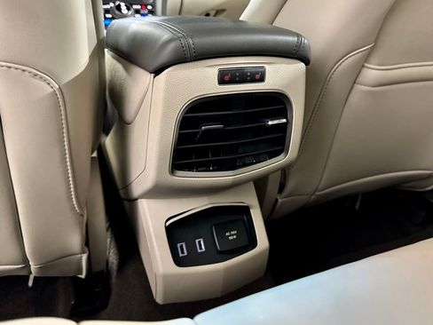 Used 2020 Lincoln MKZ Reserve w/ Elements Package image 30