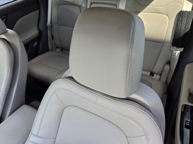 Used 2022 Lincoln Corsair FWD w/ Premium Package image 29