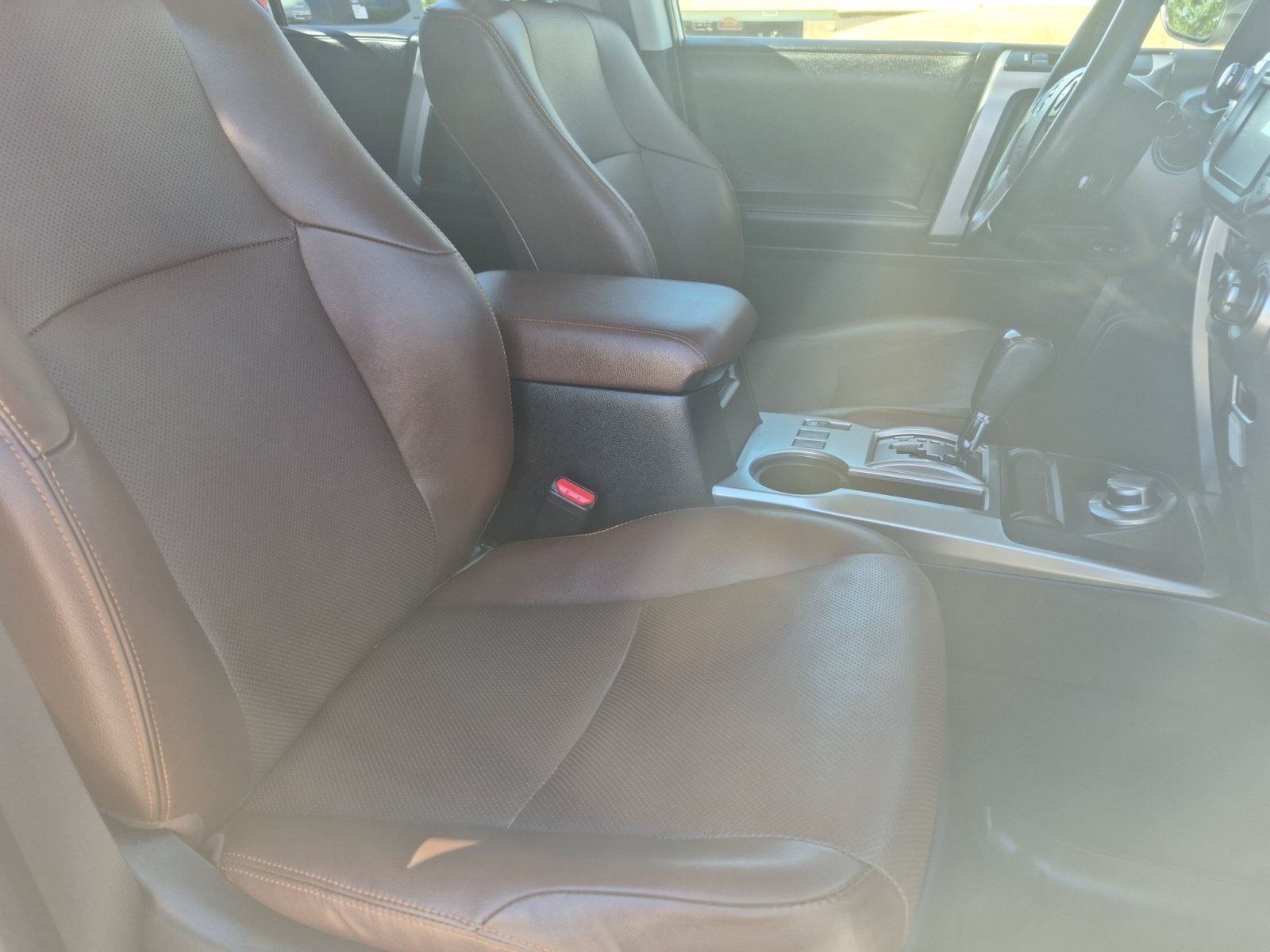 Used 2018 Toyota 4Runner Limited w/ Preferred Accessory Package AWD/4WD image 24