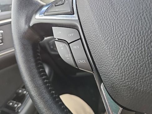 Used 2020 Ford Edge SEL w/ Convenience Package AWD/4WD image 15