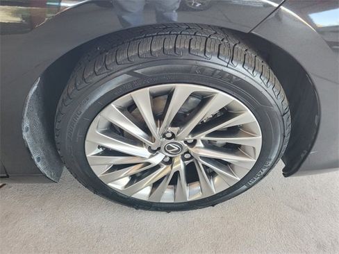 Used 2019 Lexus ES 350 Luxury image 17