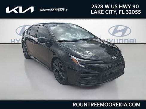Used 2024 Toyota Corolla SE FWD image 1