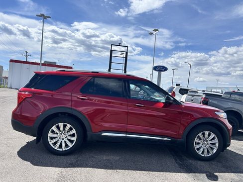 Used 2021 Ford Explorer Limited w/ Equipment Group 301A AWD/4WD image 7