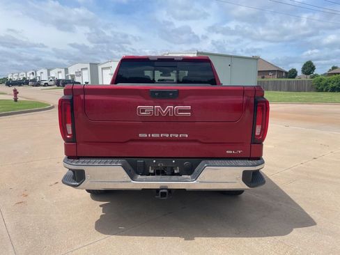 Used 2024 GMC Sierra 1500 SLT AWD/4WD image 6