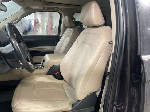 Used 2024 Ford Expedition Max Limited AWD/4WD image 11
