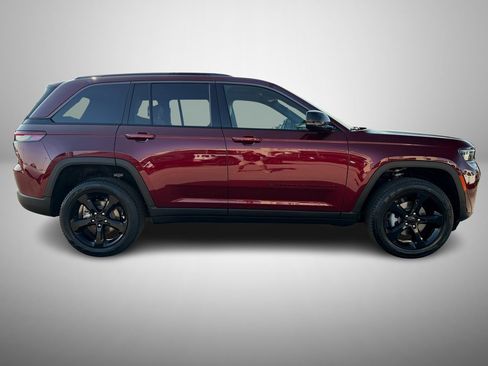 New 2026 Jeep Grand Cherokee Limited w/ Limited Altitude Package image 6