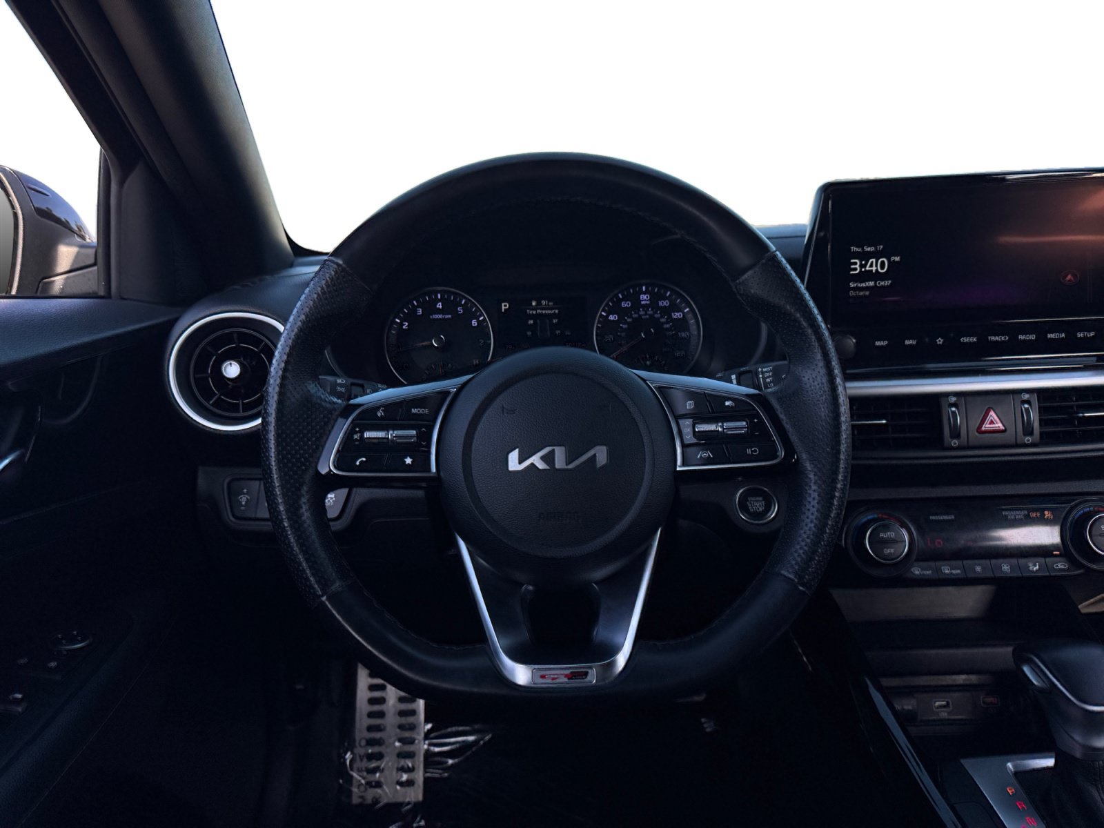 Used 2023 Kia Forte GT-Line FWD image 12