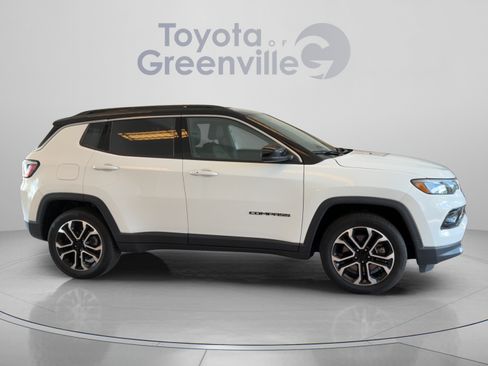 Used 2023 Jeep Compass Limited AWD/4WD image 7