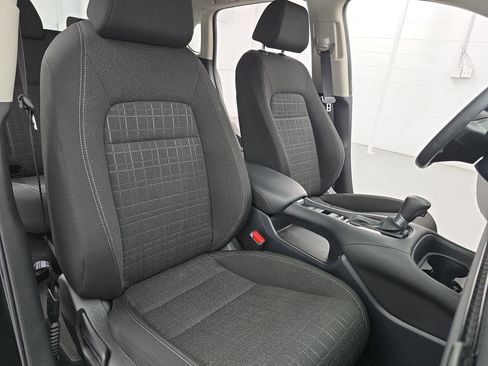 Certified 2023 Honda HR-V LX image 10