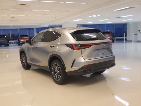 Certified 2025 Lexus NX 250 FWD w/ Premium Package image 9