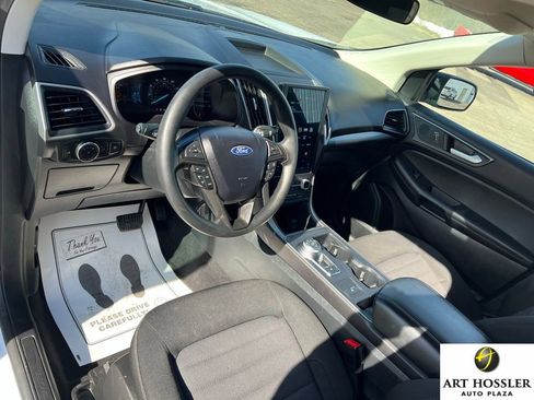 Used 2024 Ford Edge SE image 21