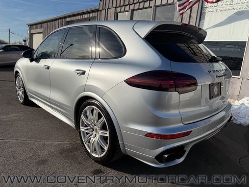 Used 2016 Porsche Cayenne GTS image 7