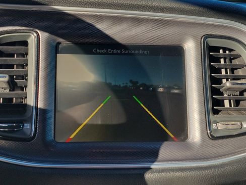 Used 2015 Dodge Challenger SXT Plus image 27