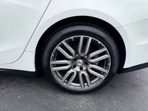 Used 2017 Maserati Ghibli image 54