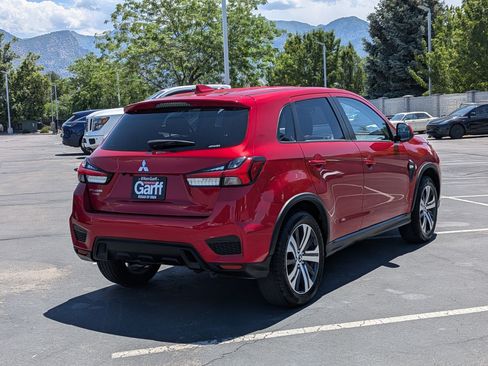 Used 2024 Mitsubishi Outlander Sport LE AWD/4WD image 3