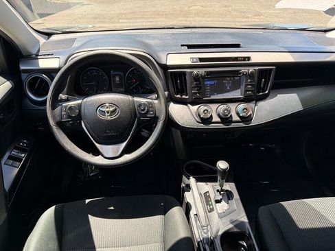 Used 2018 Toyota RAV4 LE w/ All Weather Liner Package AWD/4WD image 20