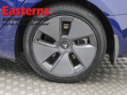 Used 2023 Tesla Model 3 Standard Range RWD image 27
