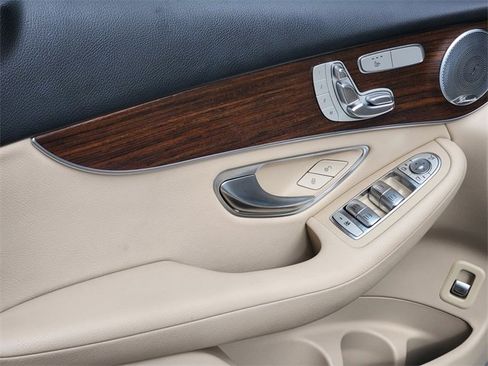 Certified 2020 Mercedes-Benz GLC 300 4MATIC image 10