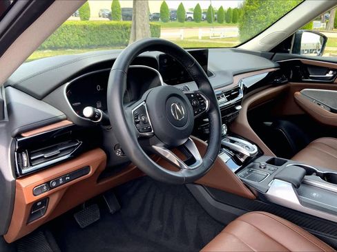 Used 2023 Acura MDX SH-AWD w/ Technology Package image 17