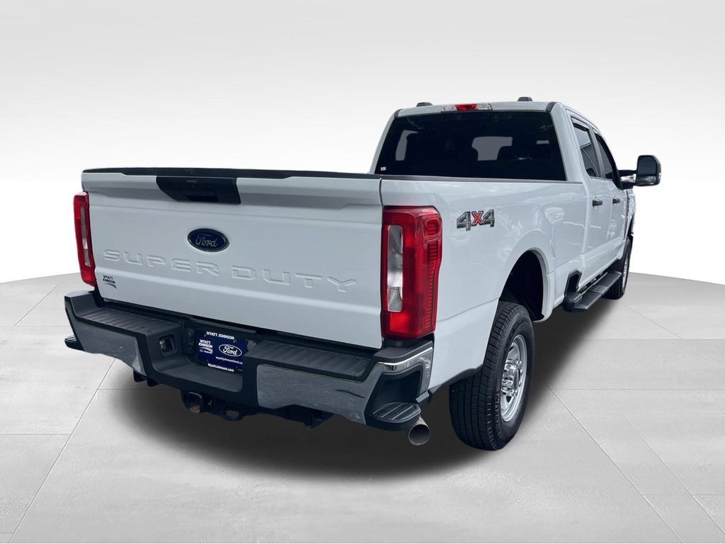 Certified 2024 Ford F250 XL w/ XL Chrome Package AWD/4WD image 3