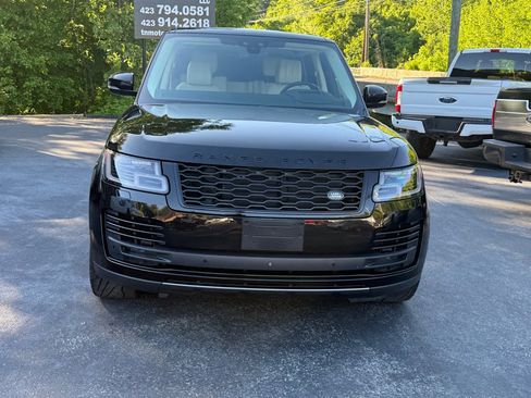 Used 2018 Land Rover Range Rover Supercharged AWD/4WD image 5