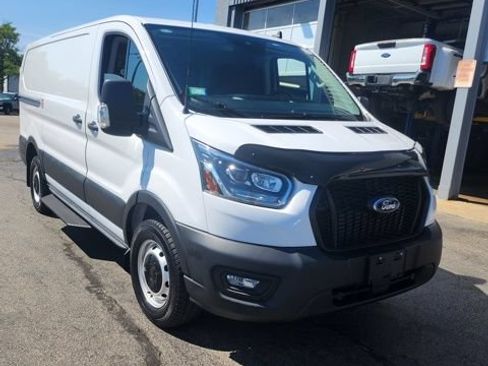 Used 2025 Ford Transit 250 Low Roof w/ Load Area Protection Package RWD image 3