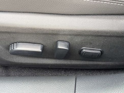 Used 2025 Nissan Altima 2.5 SL FWD image 19