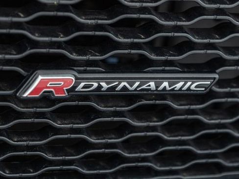 Used 2022 Land Rover Range Rover Velar R-Dynamic S image 6