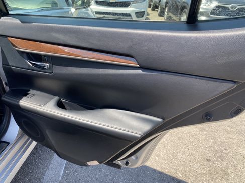 Used 2014 Lexus ES 350 w/ Premium Package FWD image 16