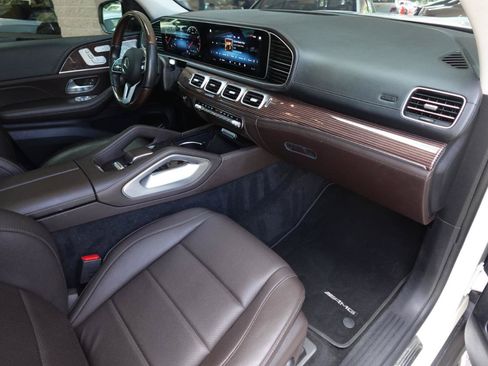Used 2022 Mercedes-Benz GLS 450 4MATIC image 8