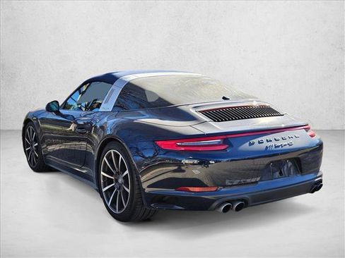 Used 2019 Porsche 911 Targa 4S image 10