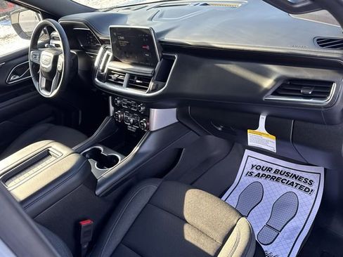 Certified 2024 GMC Yukon SLE w/ LPO, Floor Liner Package image 29