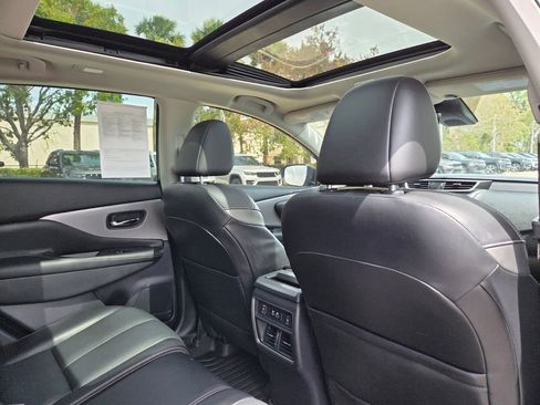 Used 2024 Nissan Murano SL image 12